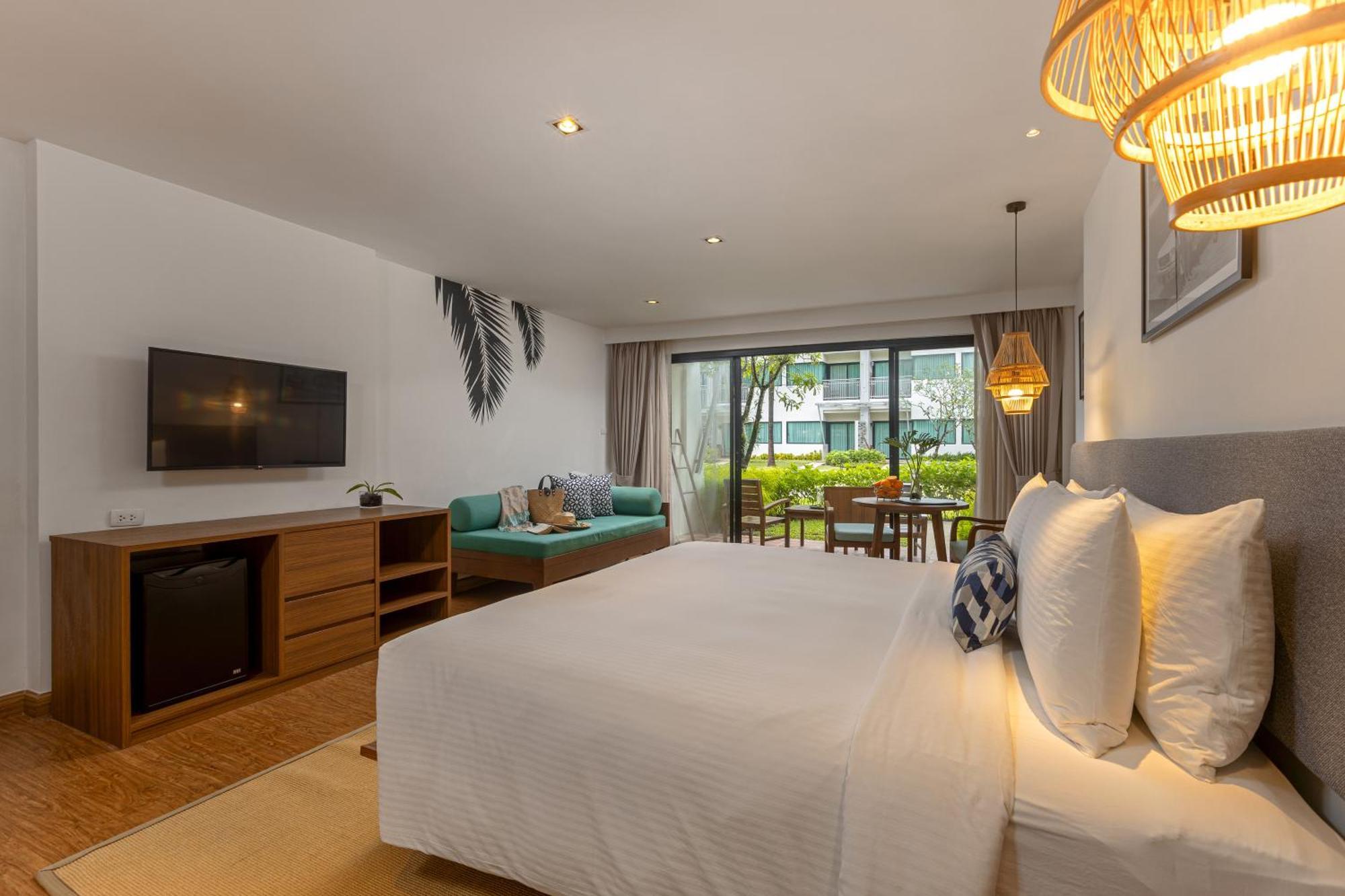 Outrigger Khao Lak Beach Resort - Sha Extra Plus Quarto foto Deluxe Pool Access